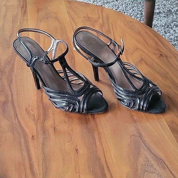 Joan David Patent Leather Strappy Peep Toe T Srap Stiletto Heel Sandal Retro 6.5 - Picture 1 of 13